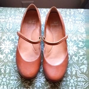 Dansko dress flats size 42